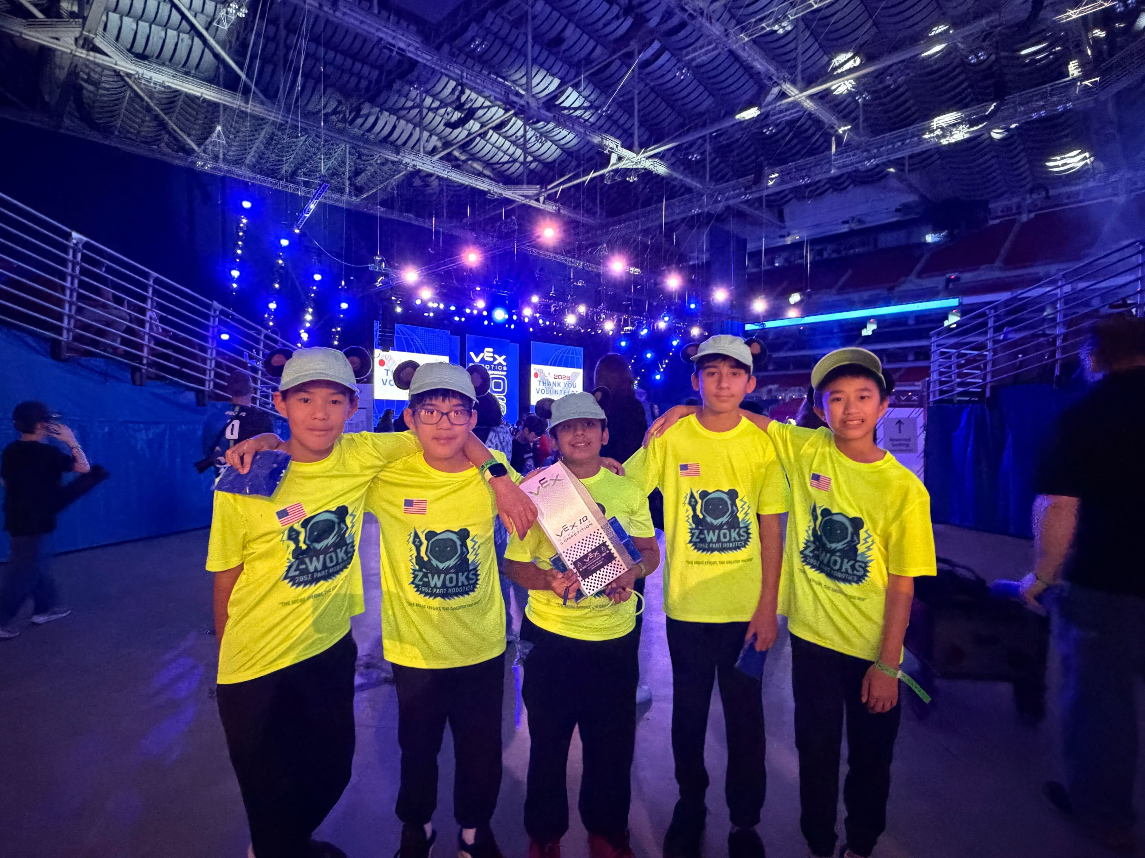 295Z with their design award at vex worlds